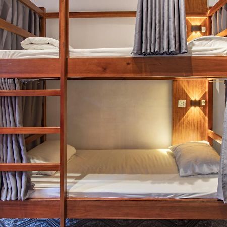 7Fridays West Lake Hostel Tay Ho Ngoại thất bức ảnh