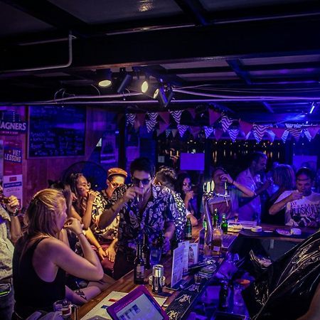 7Fridays West Lake Hostel Tay Ho Ngoại thất bức ảnh