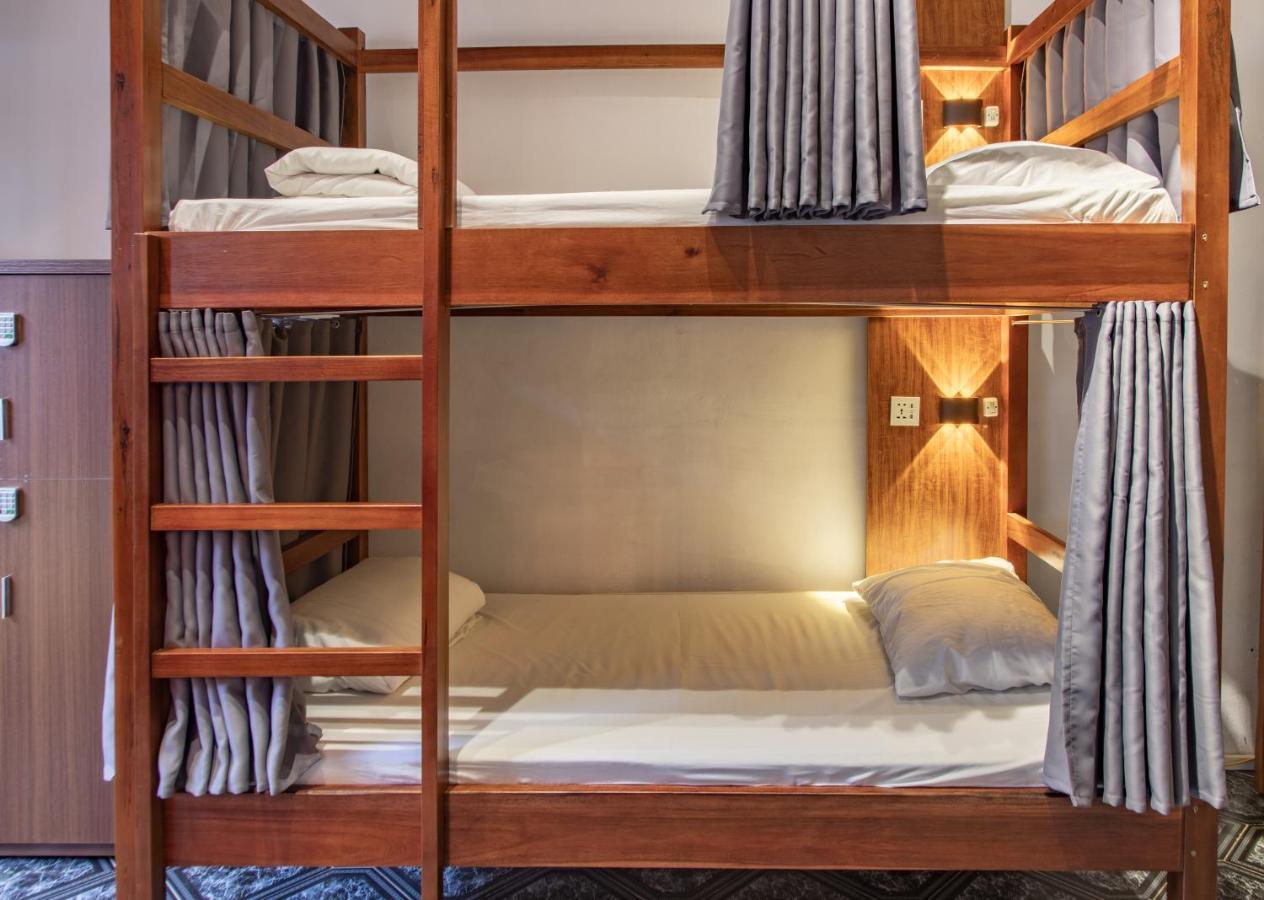 7Fridays West Lake Hostel Tay Ho Ngoại thất bức ảnh